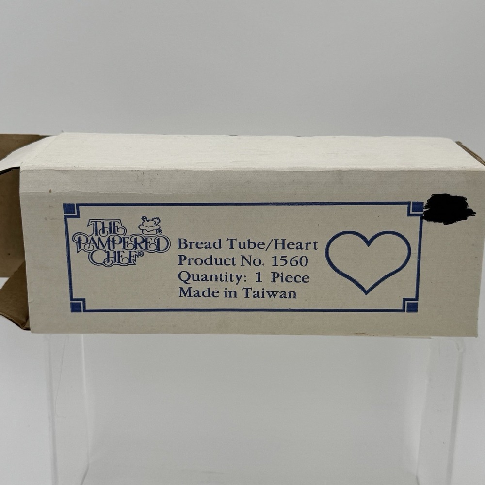 THE PAMPERED CHEF Valtrompia Bread Tube HEART Shape #1560